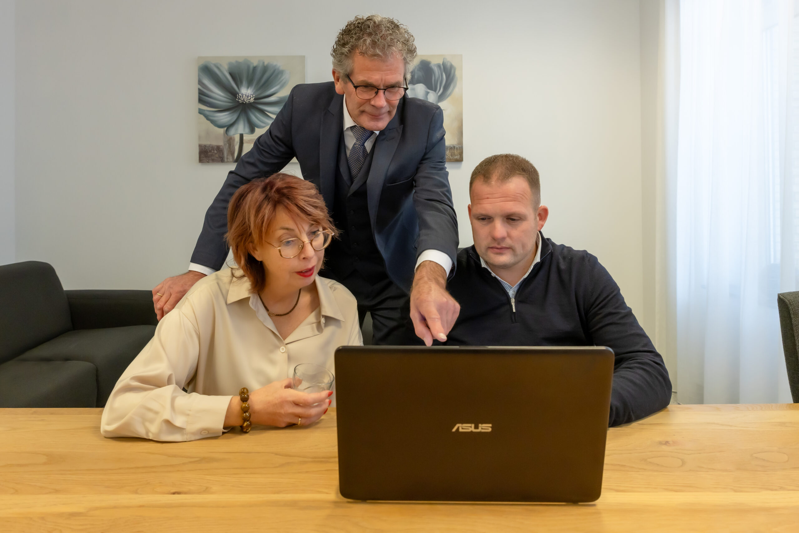 Mijn UGNA uitvaartwensen online Uitvaartwensen samen online registeren op Mijn UGNA
